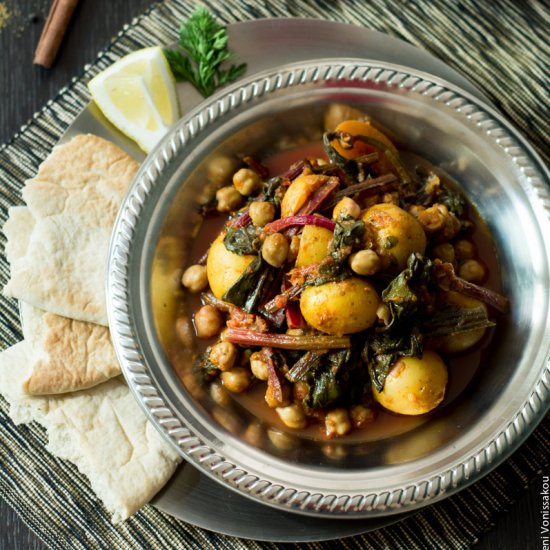 Slow Cooker Potato Chickpea Curry