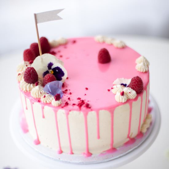 How To Make A Drippy Cake