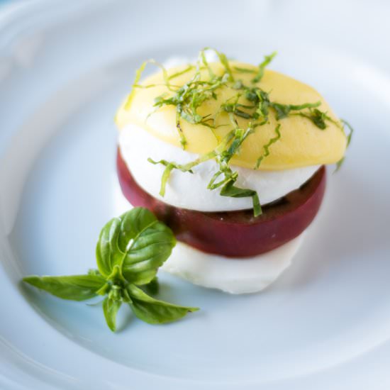 Eggs Benedict – Caprese Style