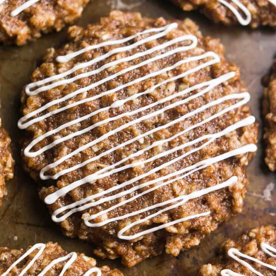 Cinnamon Roll Oatmeal Cookies