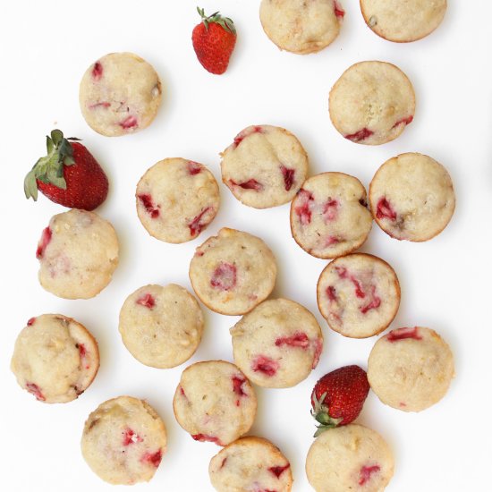 Simple Strawberry Banana Muffins