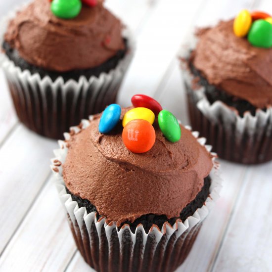 M&M Candy Bar Cupcake