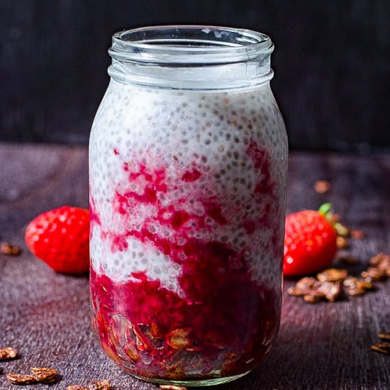 Berry Swirl Chia Pudding