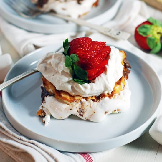 Quick Strawberry Shortcake S’Mores