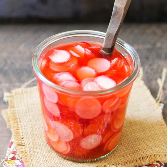 Quick Pickled Radishes!