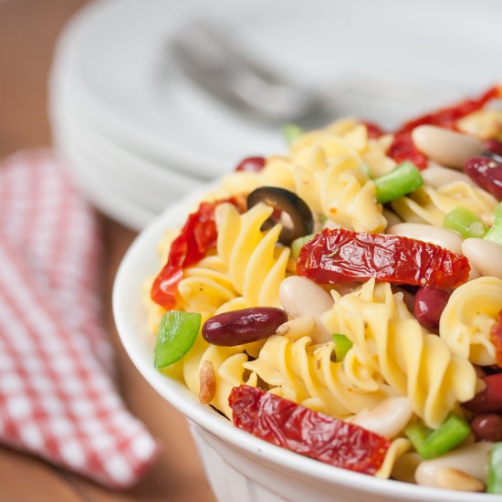 Easy Pizza Pasta Salad (Dairy Free)