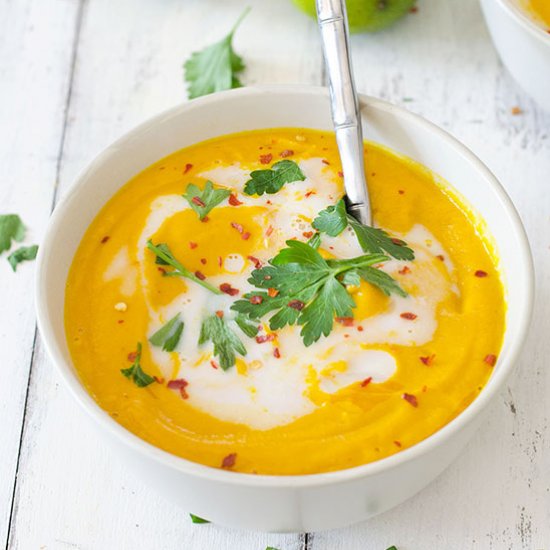 Thai Coconut Carrot Soup