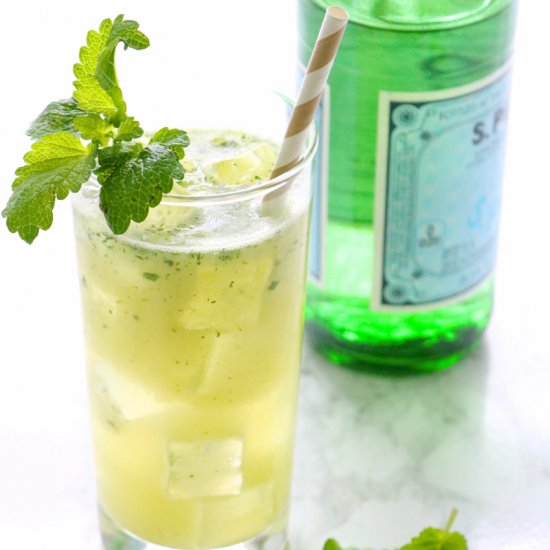 Pineapple Mint Sparklers