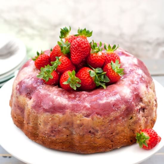 Strawberry Cheesecake Bundt