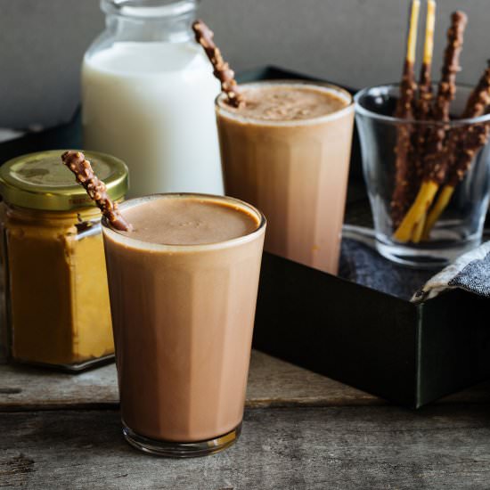 Chocolate Peanut Butter Cream Smoothie