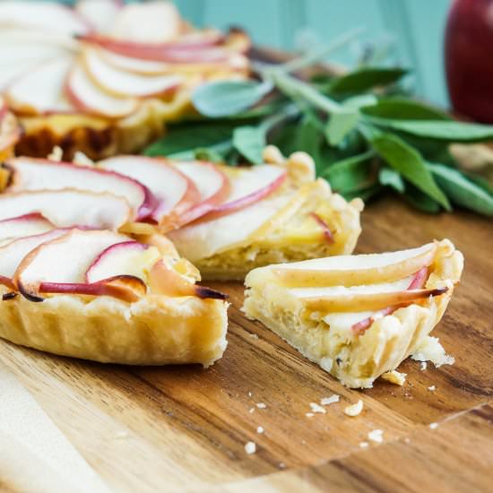 Apple and Caramelized Onion Tart