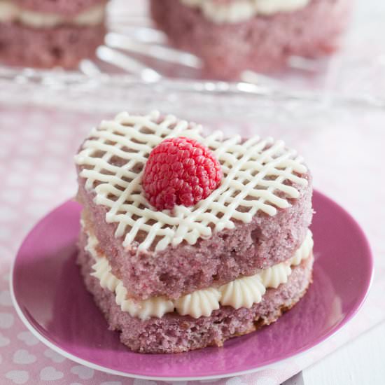 Fresh Raspberry Mini Cakes