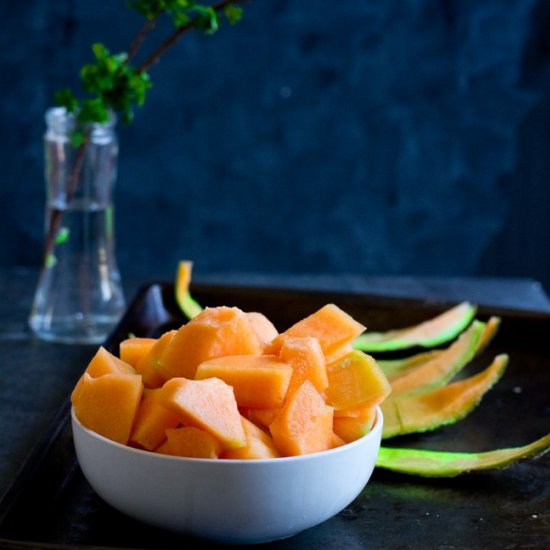 How to Cut Cantaloupe