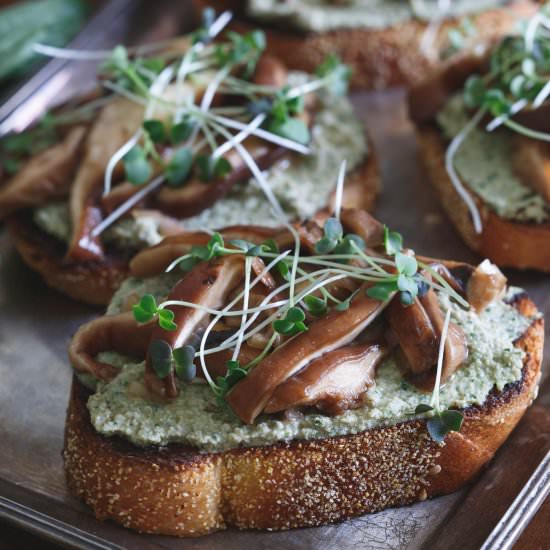 Balsamic Pickled Shiitake Crostini