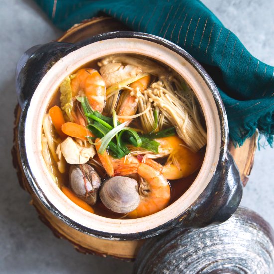 Japanese Clay Pot Seafood Soup