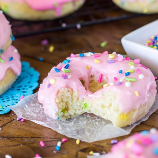 Baked Funfetti Doughnuts