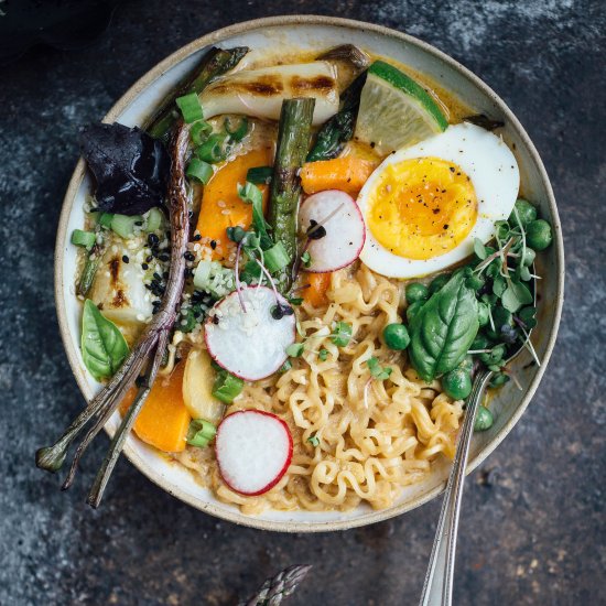 Vegetarian Spring Curry Ramen