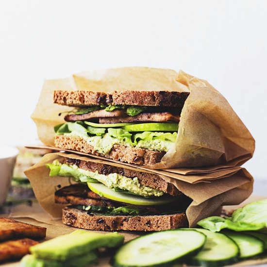 Green Hummus & Tofu Sandwiches