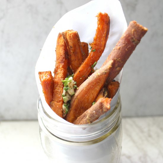 Baked Garlic Sweet Potato Fries