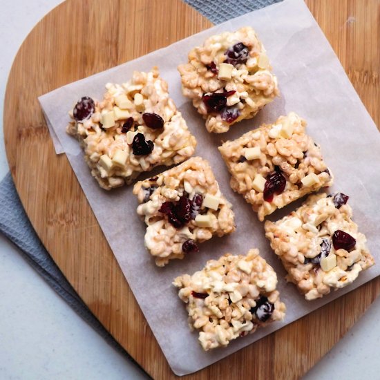 Chocolate Marshmallow Popcorn Bites