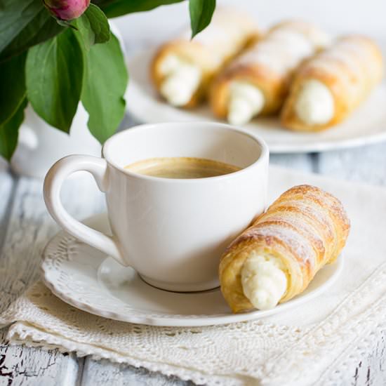 Puff Pastry Cannoli