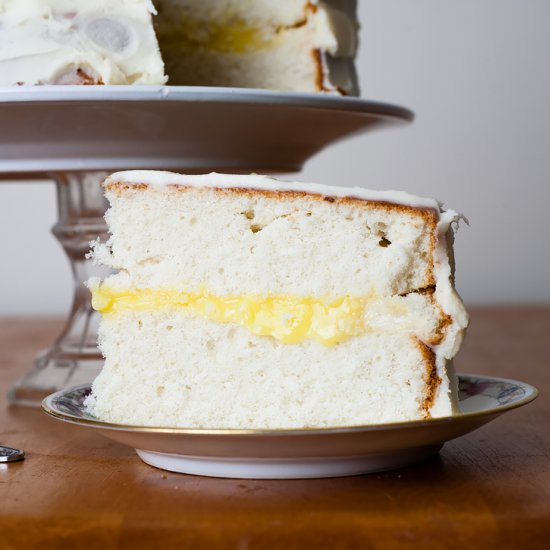 White Cake with Lemon Curd Filling