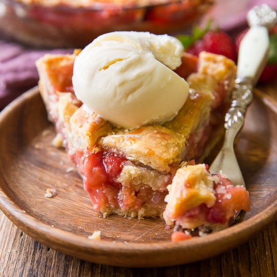 Strawberry Rhubarb Pie