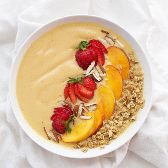 Peachy Keen Smoothie Bowl