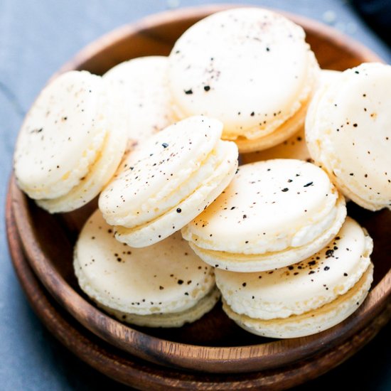 Tiramisu Macarons