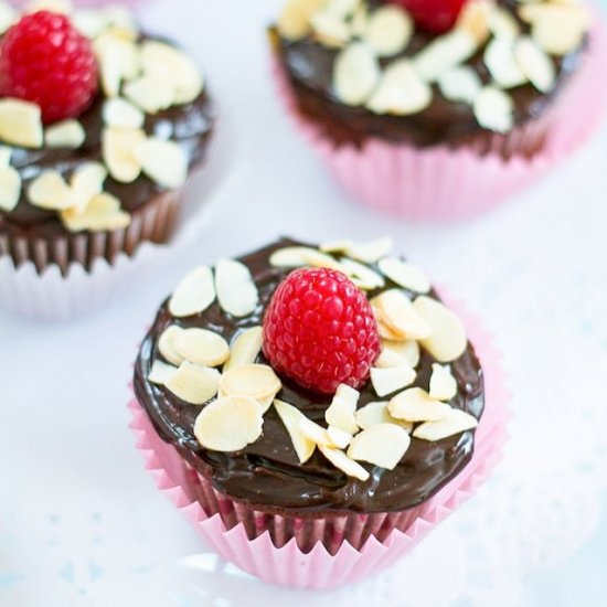 Chocolate cake with ganache