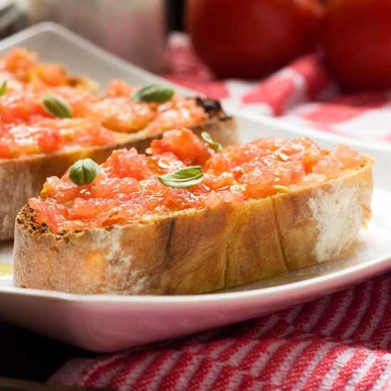 Spanish Bruschetta (Pan con Tomate)