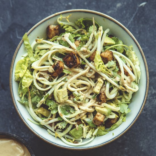 Crispy tofu salad with peanut sauce