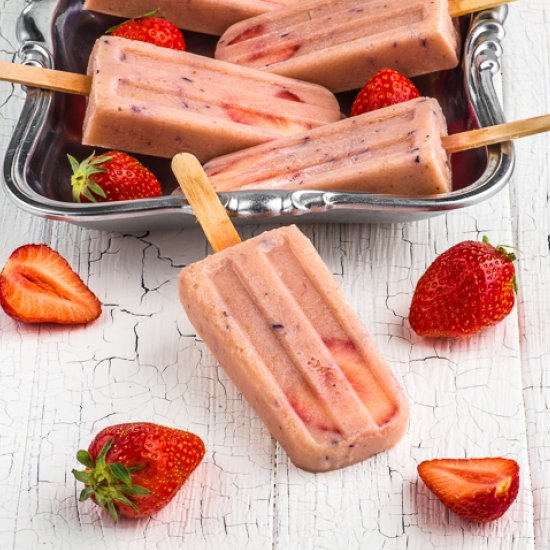 Strawberry-Banana Frozen Yogurt