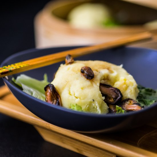 Steamed Potato Nests with Mussels