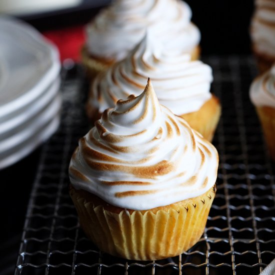 Lemon Meringue Cupcake