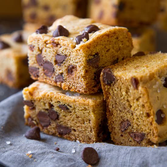 Soft and Chewy Chocolate Chip Bars