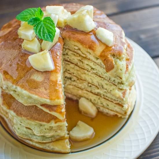 HEALTHY BANANA PANCAKES