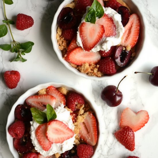 Berry Shortcake Crumble