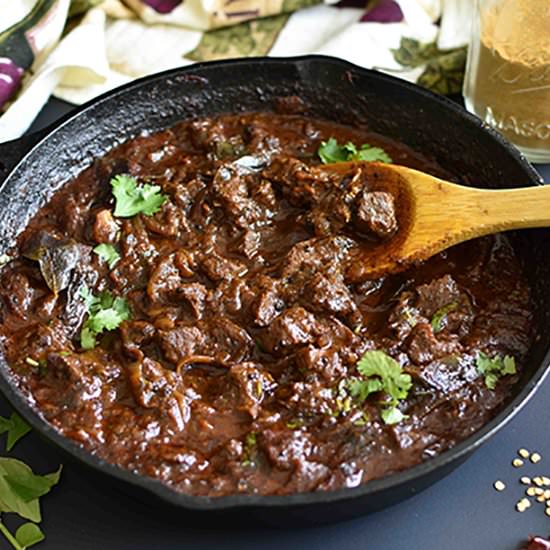 Spicy Slow Cooked Beef Curry