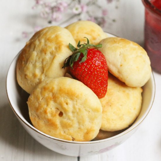 Little Buttermilk-Lemon-Scones