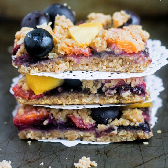 Blueberry Peach Crumble Bars