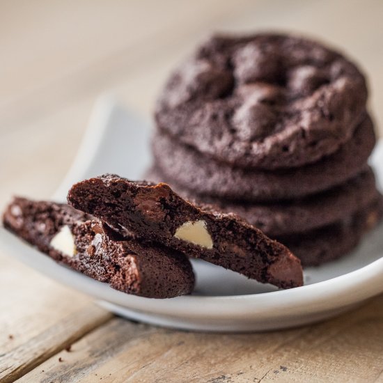 Fudgy Flourless Cookies