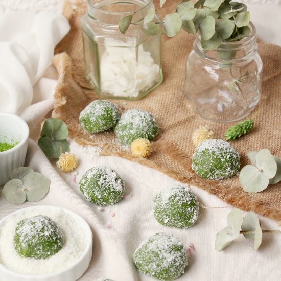 Matcha Cheesecake Protein Balls