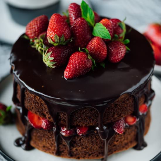 Strawberry Chocolate Cake