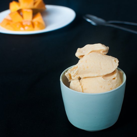 No Churn Mango Frozen Yogurt