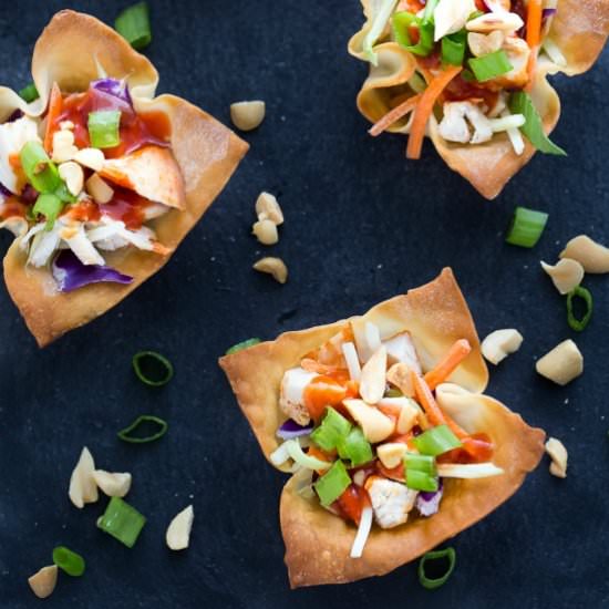 Thai Sriracha Chicken Wonton Cups