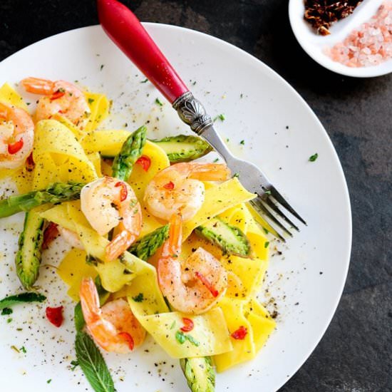 Pasta with Prawns and Asparagus