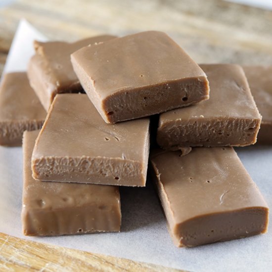 Easy Chocolate Fudge