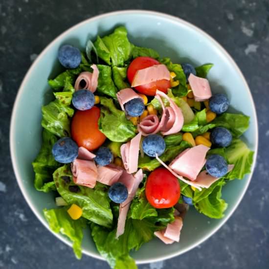 Summer Salad with Blueberries