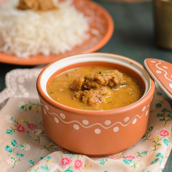 Green Gram Fritters in Tangy Gravy